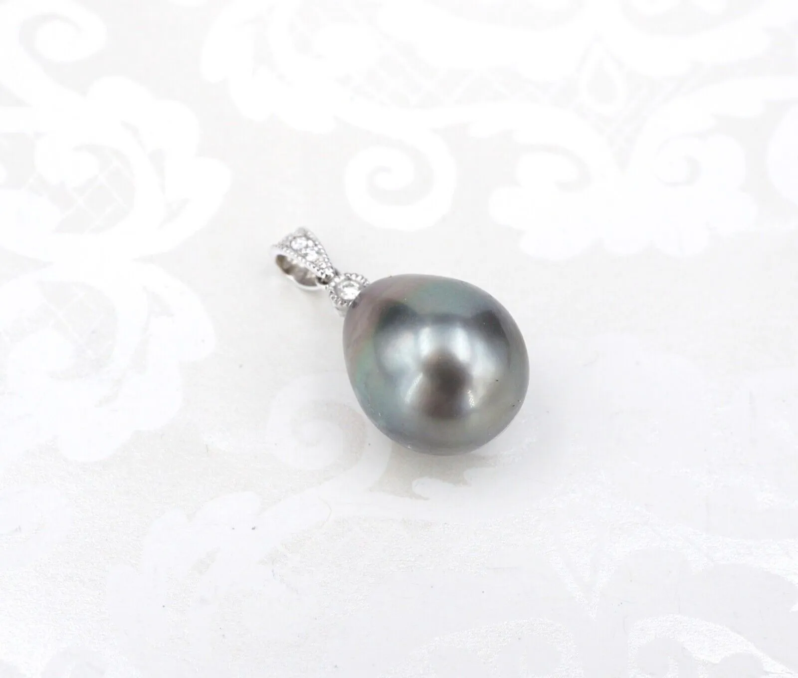18k Tahitian Black Baroque Pearl Pendant w/ Diamond Bale 11mm PG1516