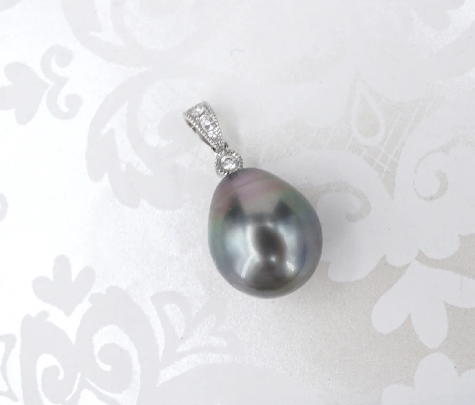 18k Tahitian Black Baroque Pearl Pendant w/ Diamond Bale 11mm PG1516