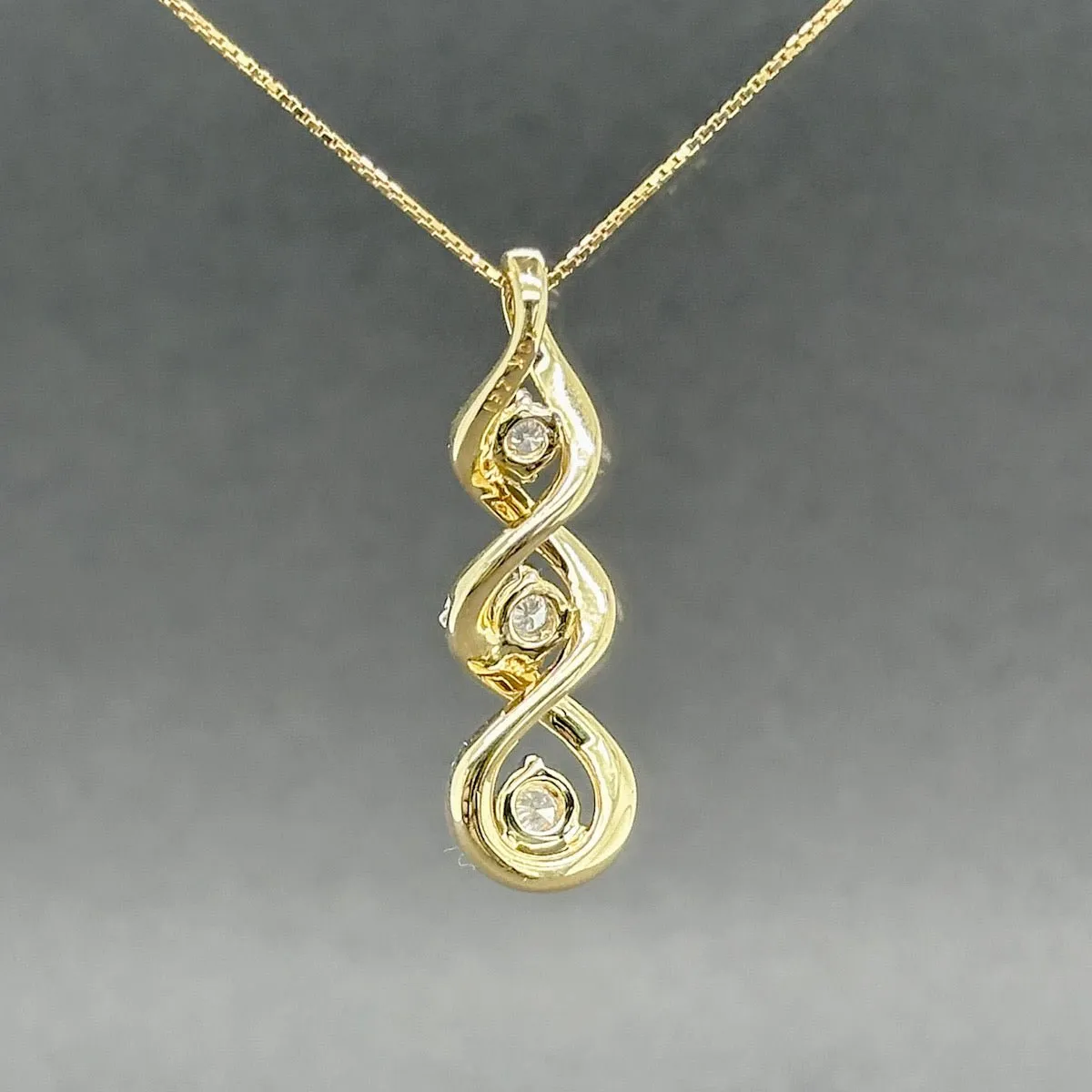 Estate 10K Y Gold 0.15ctw H-I/SI1-2 Diamond Swirl Journey Pendant