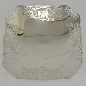 Sterling Silver Pierced Square Plate c.1959 Sheffield England