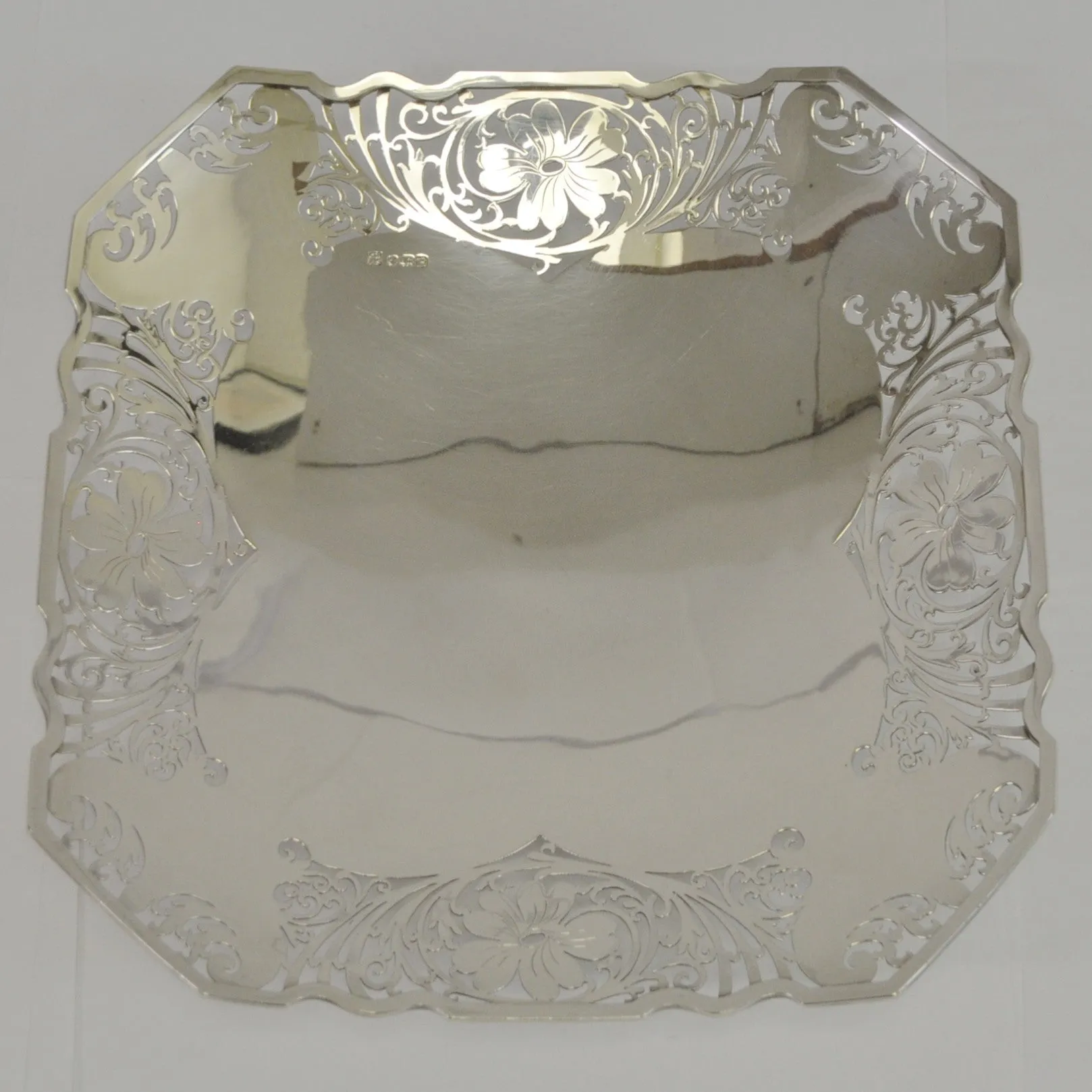 Sterling Silver Pierced Square Plate c.1959 Sheffield England