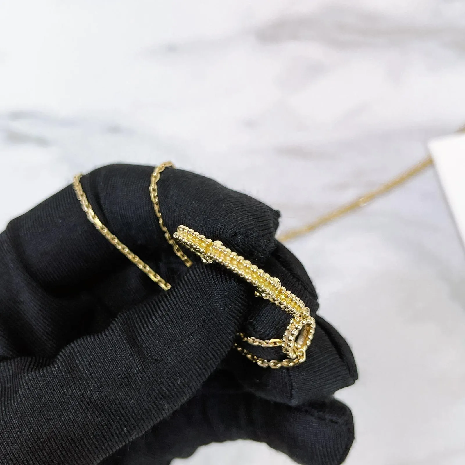 Van Cleef and Arpels Magic Alhambra 1 Motif Pendant and Necklace- Vca