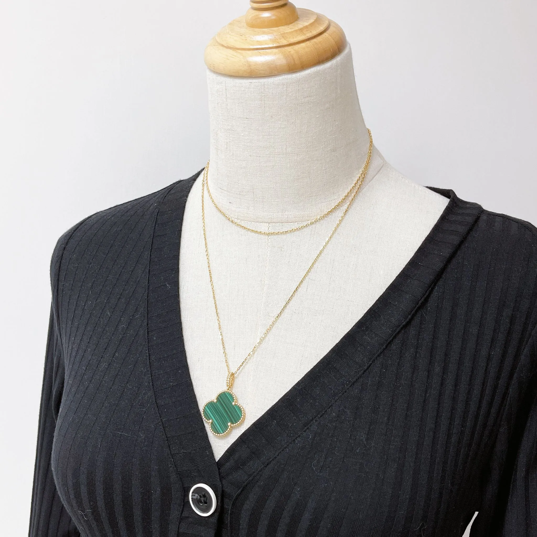Van Cleef and Arpels Magic Alhambra 1 Motif Pendant and Necklace- Vca