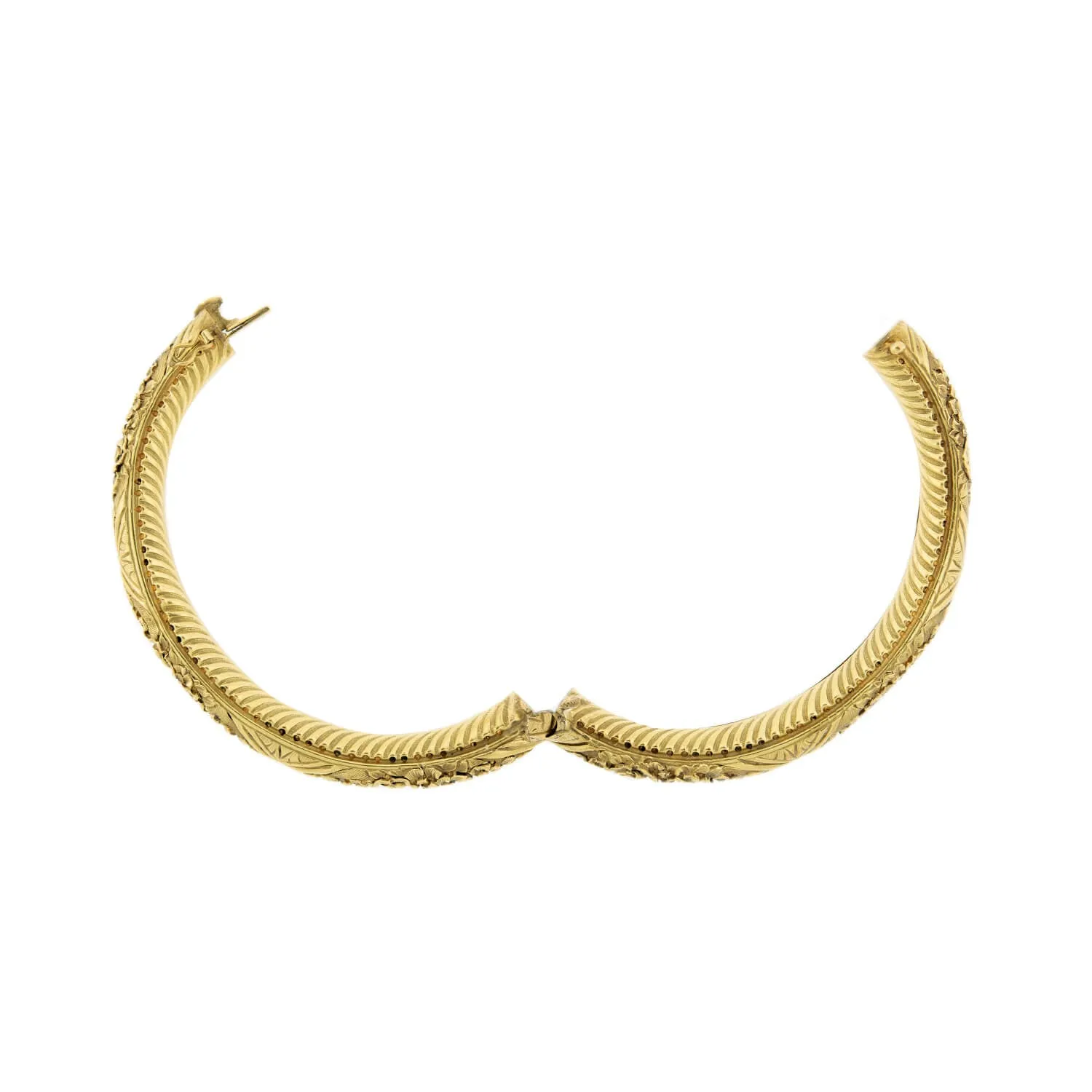 Victorian 18k Repouss Hinged Bangle Bracelet
