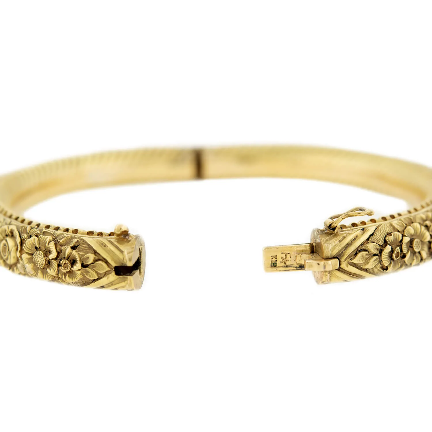 Victorian 18k Repouss Hinged Bangle Bracelet
