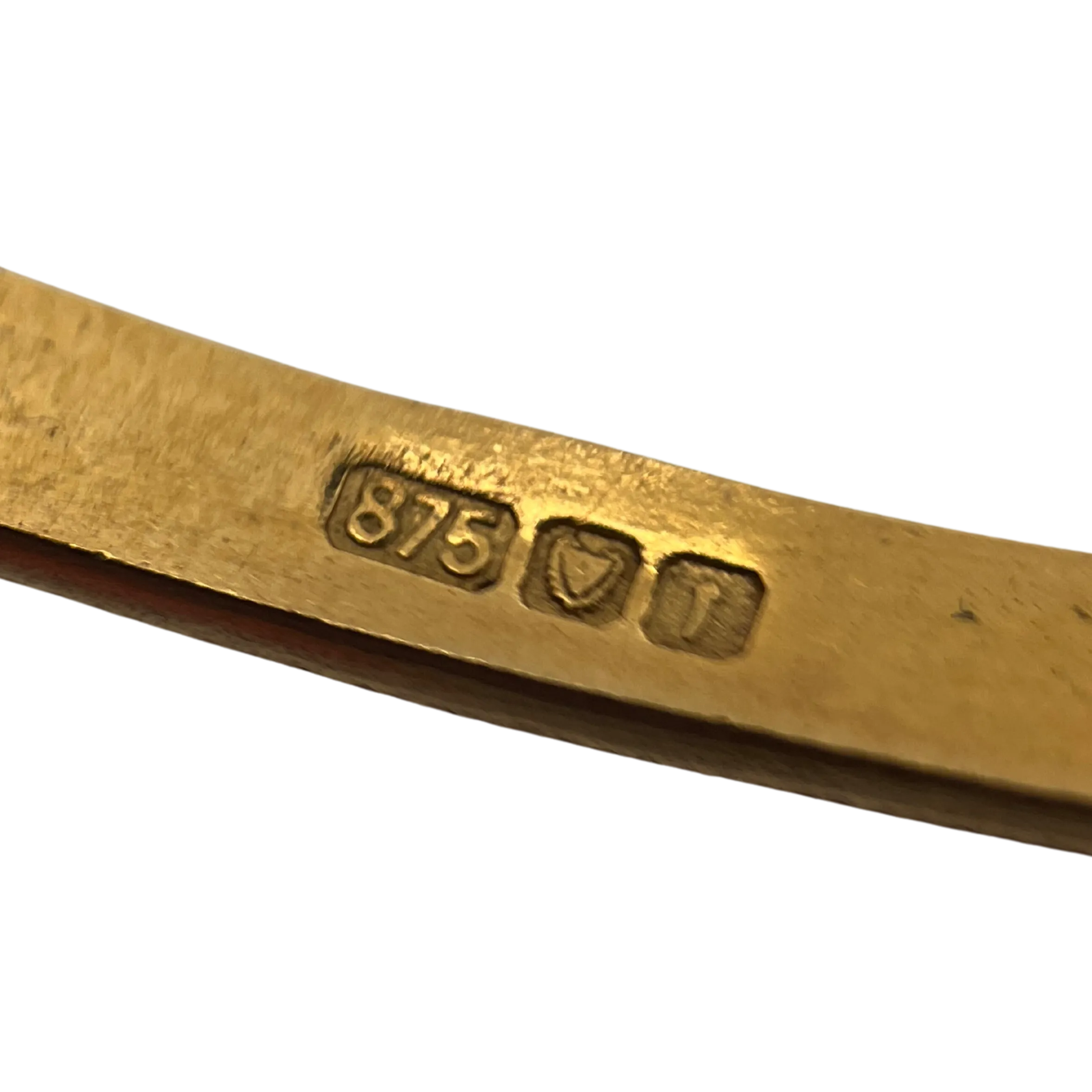 Vintage 21k yellow gold split motif design round bangle